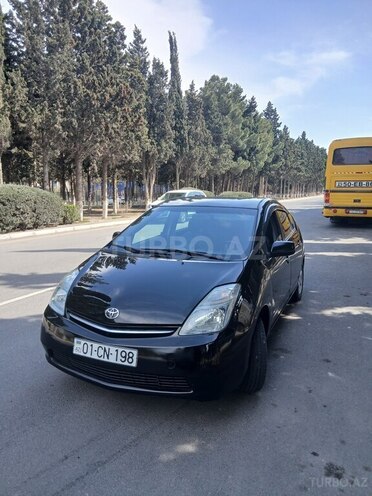Toyota Prius-3
