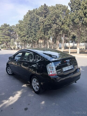 Toyota Prius-8