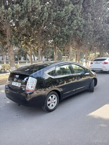 Toyota Prius-9