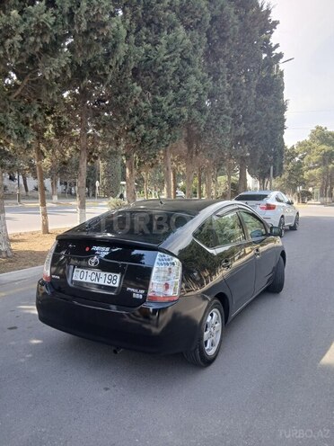 Toyota Prius-10
