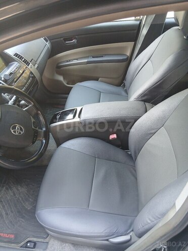 Toyota Prius-15