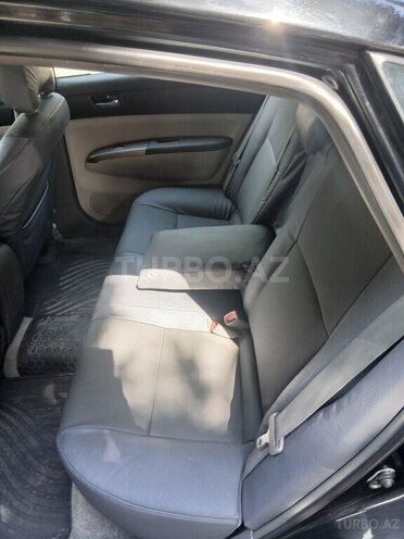 Toyota Prius-16