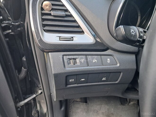 Hyundai Santa Fe-10