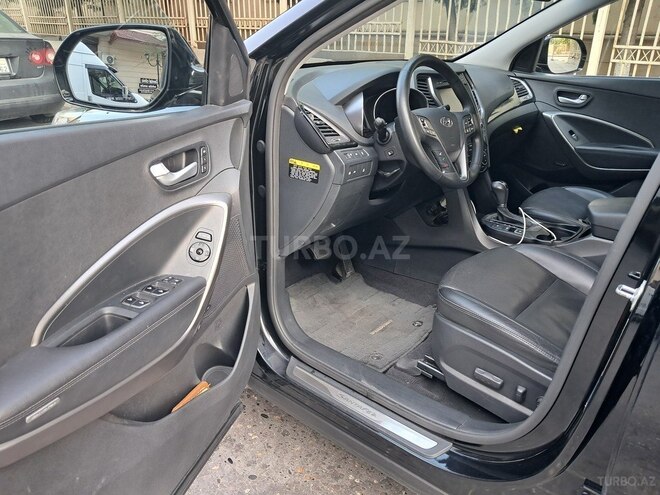 Hyundai Santa Fe-12