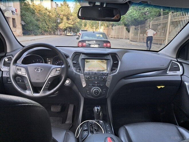 Hyundai Santa Fe-16