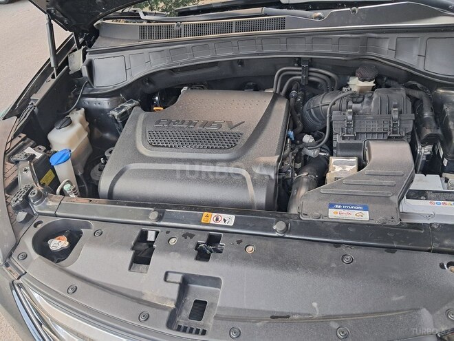 Hyundai Santa Fe-8