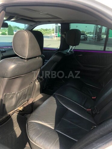 Mercedes E 320 2000, 310,700 km - 3.2 л - Beyləqan