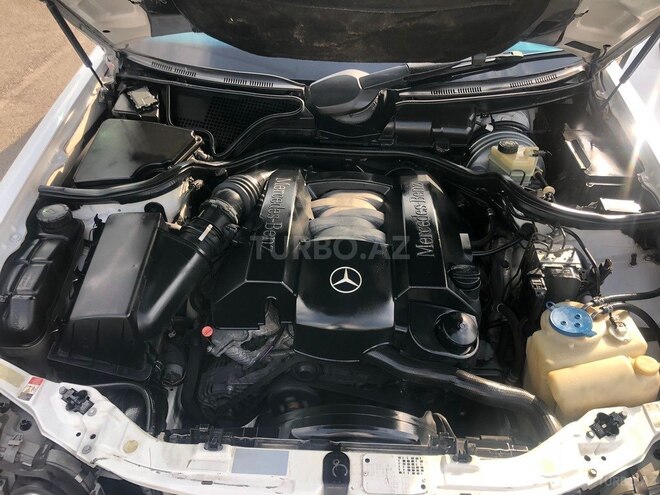 Mercedes E 320 2000, 310,700 km - 3.2 л - Beyləqan