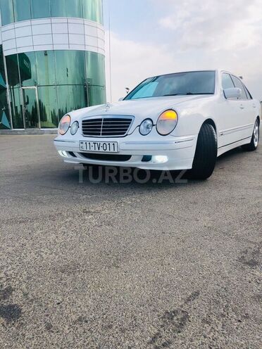 Mercedes E 320 2000, 310,700 km - 3.2 л - Beyləqan