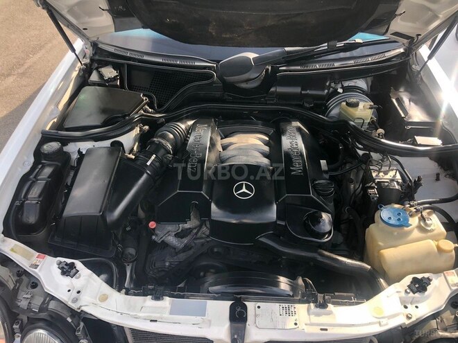 Mercedes E 320 2000, 310,700 km - 3.2 л - Beyləqan