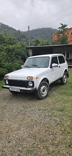 LADA (VAZ) Niva 2015, 130,000 km - 1.7 л - Astara