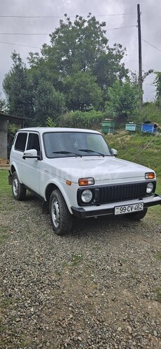 LADA (VAZ) Niva 2015, 130,000 km - 1.7 л - Astara