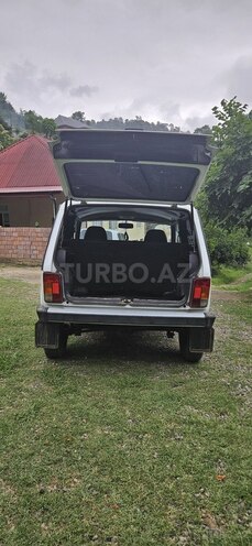 LADA (VAZ) Niva 2015, 130,000 km - 1.7 л - Astara