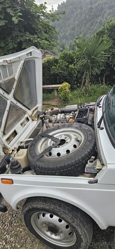 LADA (VAZ) Niva 2015, 130,000 km - 1.7 л - Astara