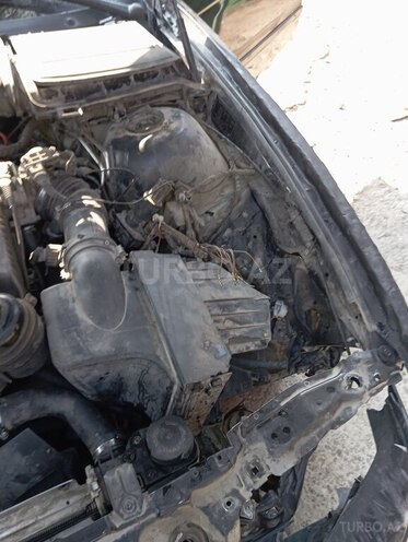 BMW 523 1997, 500,000 km - 2.5 л - Bakı