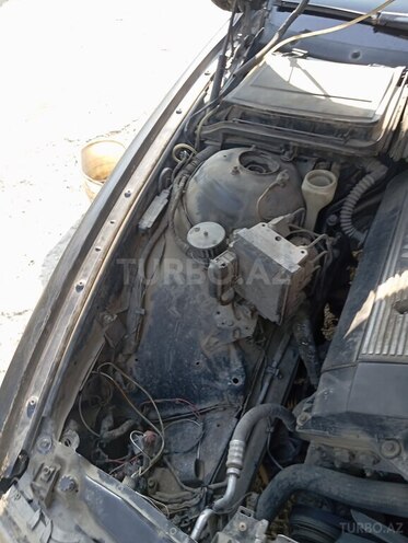 BMW 523 1997, 500,000 km - 2.5 л - Bakı