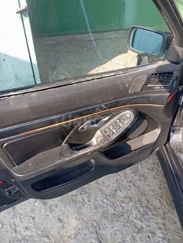 BMW 523 1997, 500,000 km - 2.5 л - Bakı
