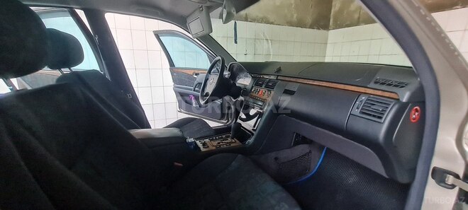 Mercedes E 240 1999, 380,000 km - 2.6 l - Bakı