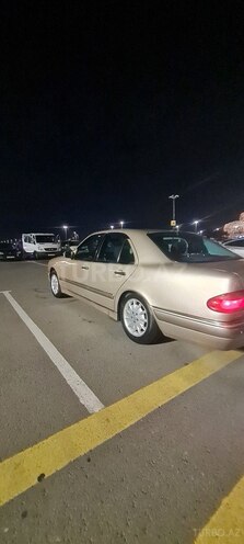 Mercedes E 240 1999, 380,000 km - 2.6 l - Bakı