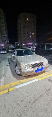 Mercedes E 240 1999, 380,000 km - 2.6 l - Bakı