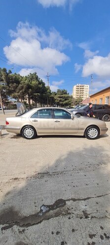 Mercedes E 240 1999, 380,000 km - 2.6 l - Bakı