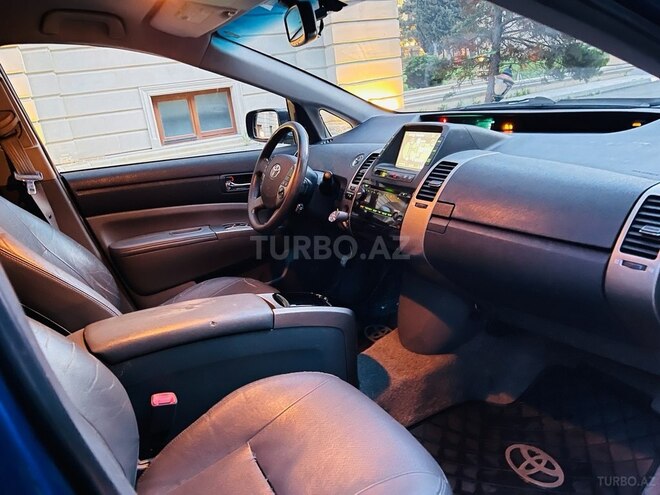 Toyota Prius-10