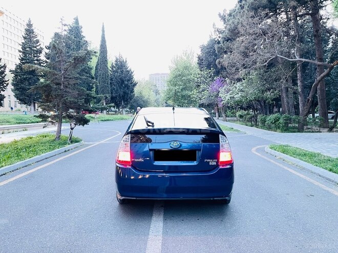 Toyota Prius-6