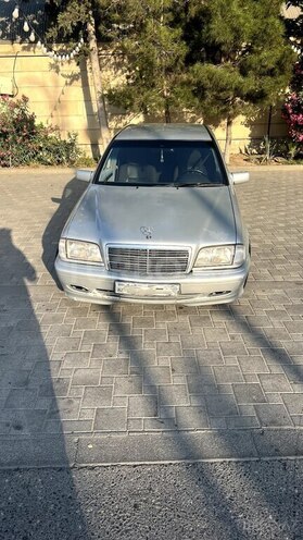 Mercedes C 220 d 1998, 355,000 km - 2.2 l - Bakı