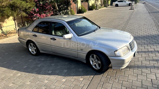 Mercedes C 220 d 1998, 355,000 km - 2.2 l - Bakı