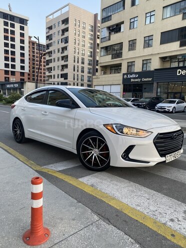 Hyundai Elantra 2018, 129,000 km - 2.0 л - Sumqayıt
