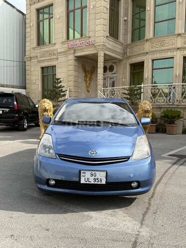 Toyota Prius-8
