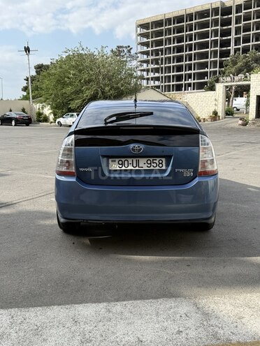 Toyota Prius-2