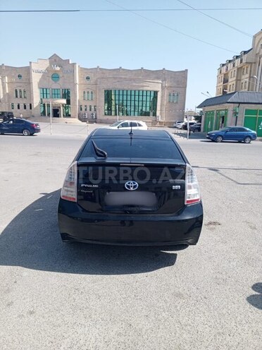 Toyota Prius-2