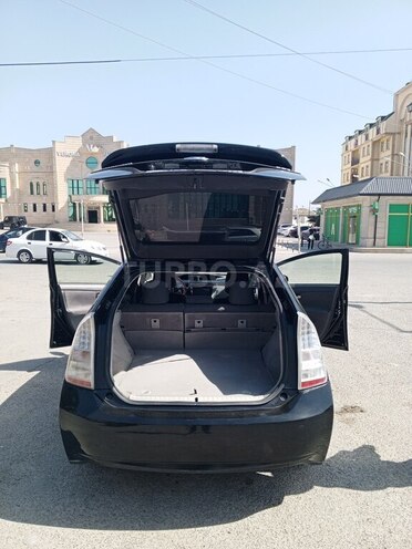 Toyota Prius-10