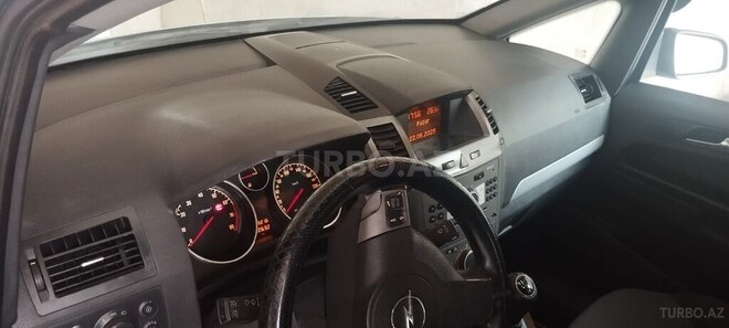 Opel Zafira 2006, 400,000 km - 1.6 л - Xaçmaz