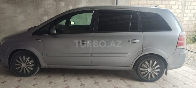Opel Zafira 2006, 400,000 km - 1.6 л - Xaçmaz