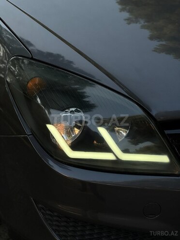 Opel Astra 2009, 208,000 km - 1.4 l - Bakı