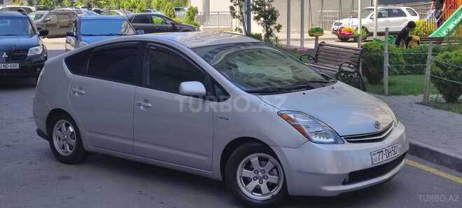 Toyota Prius-5