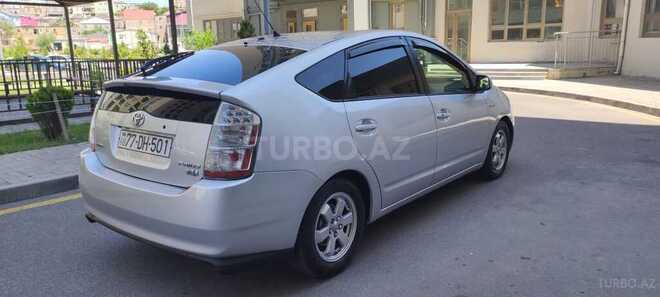 Toyota Prius-17