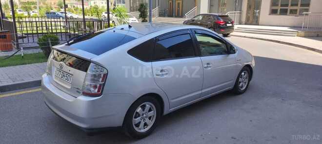 Toyota Prius-15