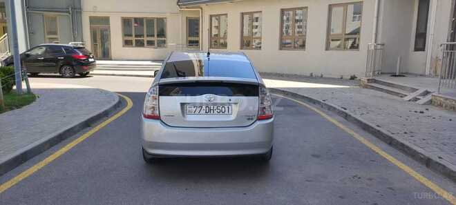 Toyota Prius-9