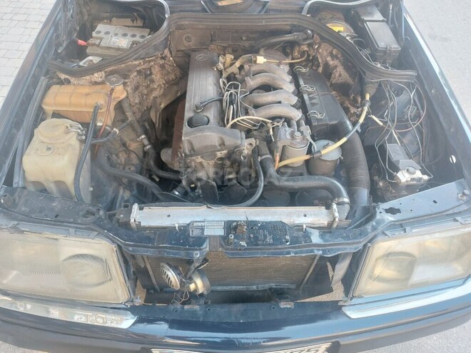 Mercedes E 250 1989, 650,000 km - 2.5 л - Bakı
