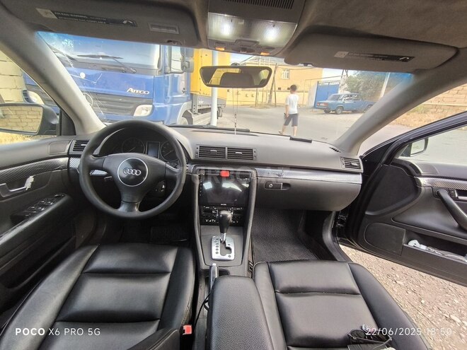 Audi A4 2003, 260,000 km - 1.8 л - Bakı