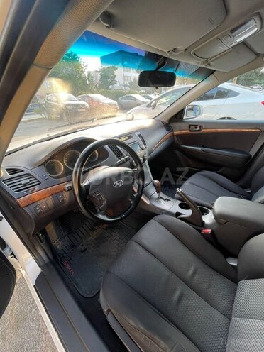 Hyundai Sonata-6