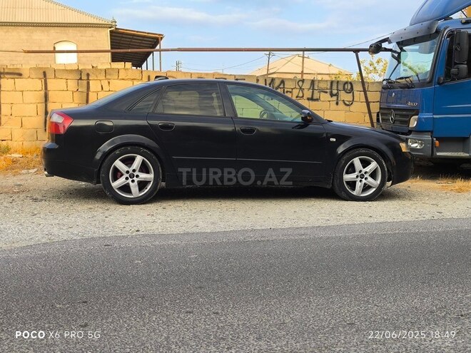 Audi A4 2003, 260,000 km - 1.8 л - Bakı
