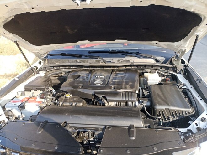 Nissan Patrol 2013, 170,000 km - 5.6 l - Bakı