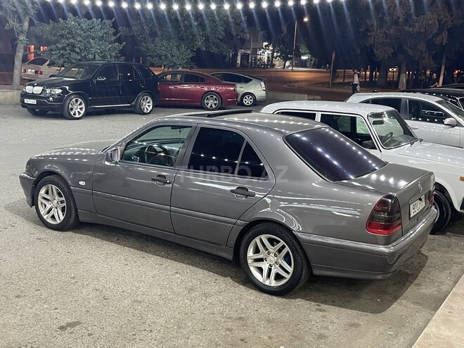 Mercedes C 220 d 1999, 390,000 km - 2.2 л - Bakı