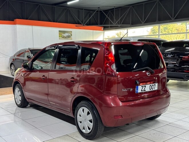 Nissan Note-7