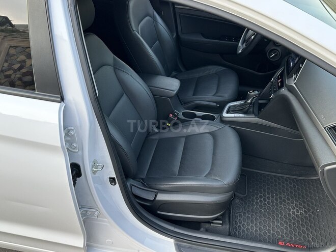 Hyundai Avante 2016, 140,000 km - 1.6 л - Bakı