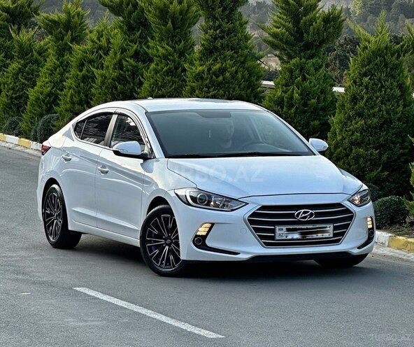 Hyundai Avante 2016, 140,000 km - 1.6 л - Bakı
